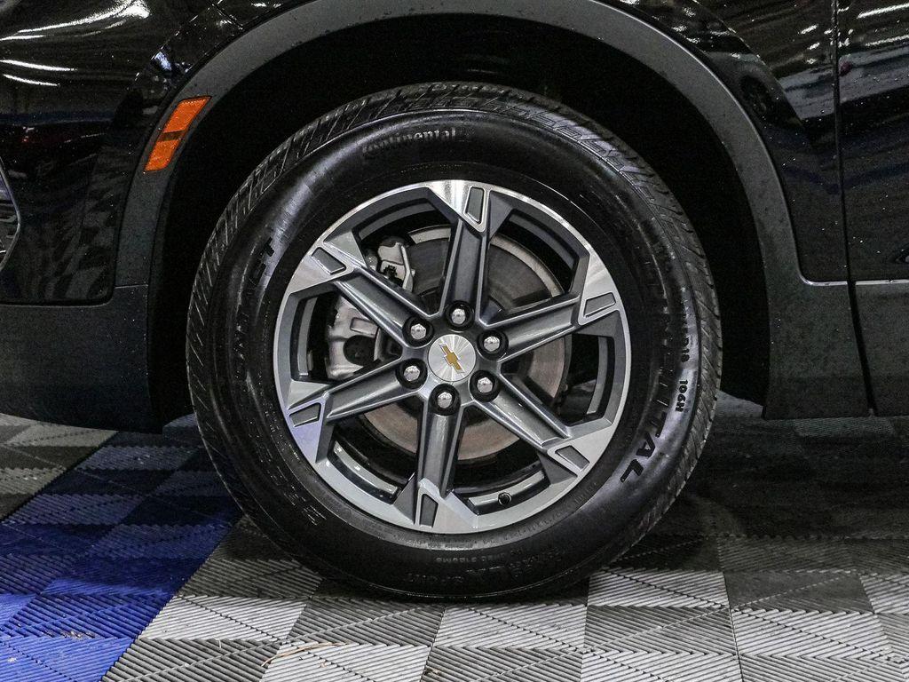 used 2025 Chevrolet Blazer car, priced at $31,996