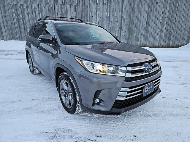 used 2019 Toyota Highlander Hybrid car, priced at $28,431