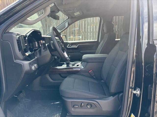 new 2025 GMC Sierra 1500 car, priced at $66,305