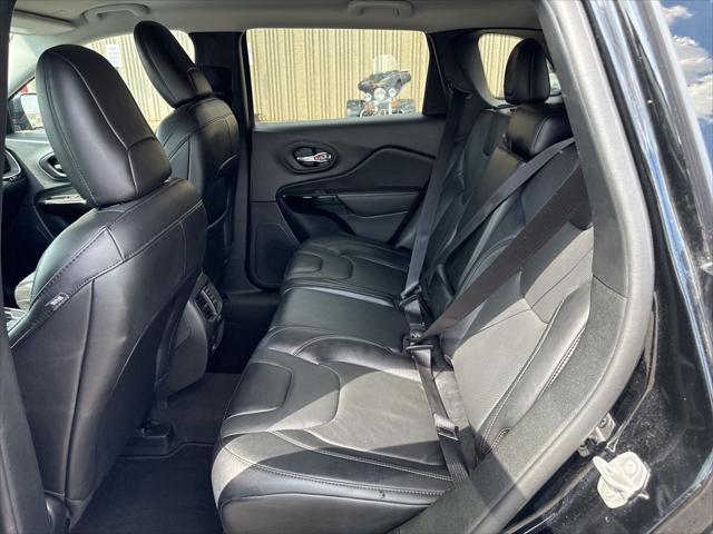 used 2023 Jeep Cherokee car, priced at $24,590