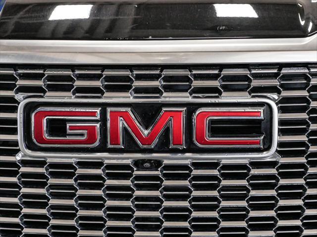 used 2024 GMC Yukon XL car, priced at $62,128