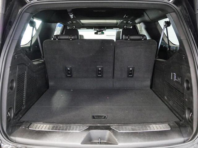 used 2024 GMC Yukon XL car, priced at $62,128