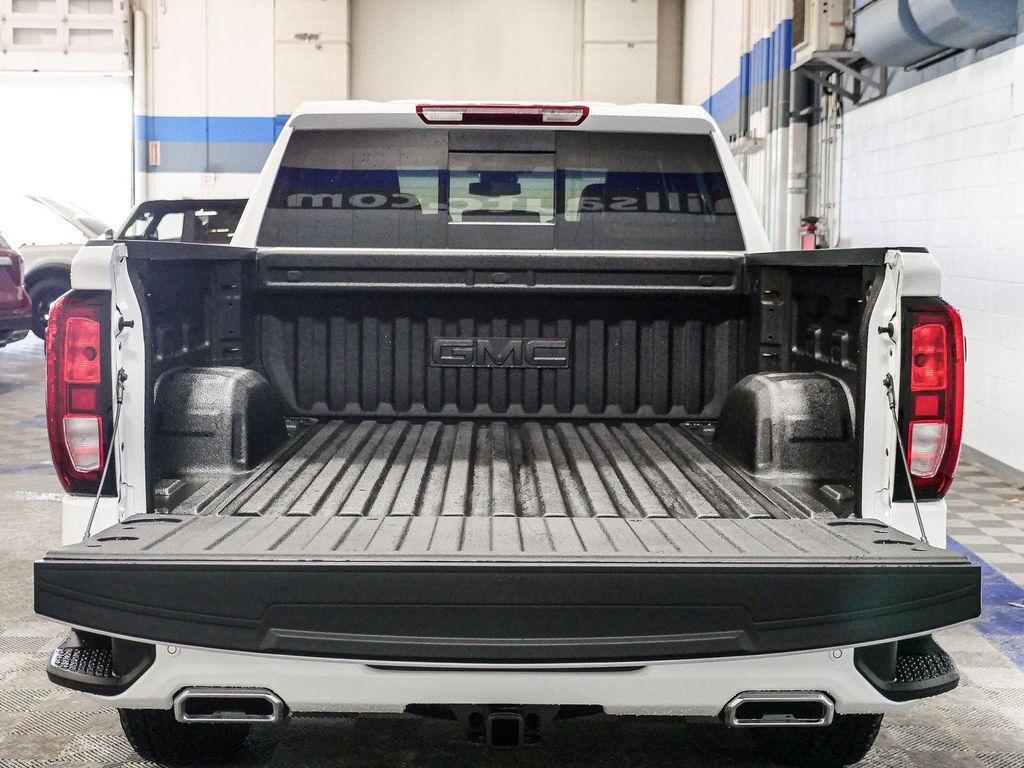 new 2025 GMC Sierra 1500 car, priced at $59,193