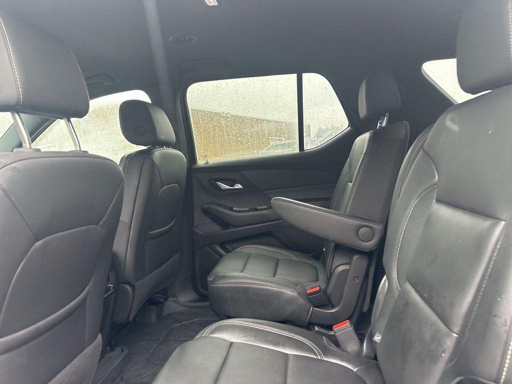 used 2023 Chevrolet Traverse car, priced at $34,352