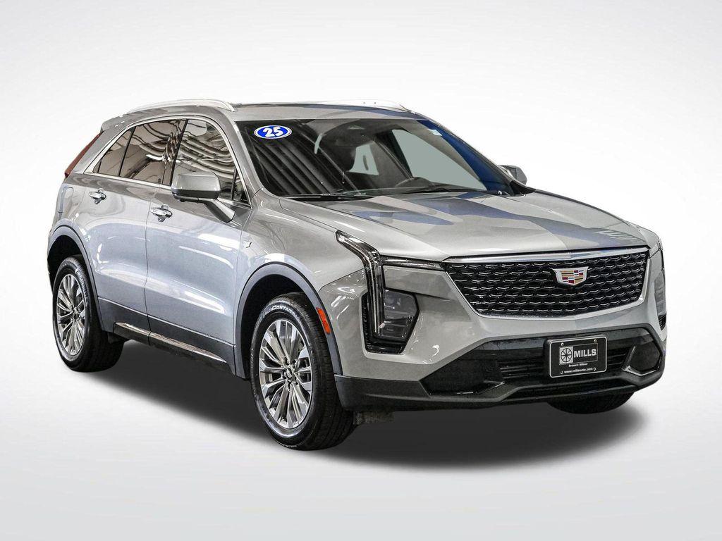 used 2025 Cadillac XT4 car, priced at $33,833