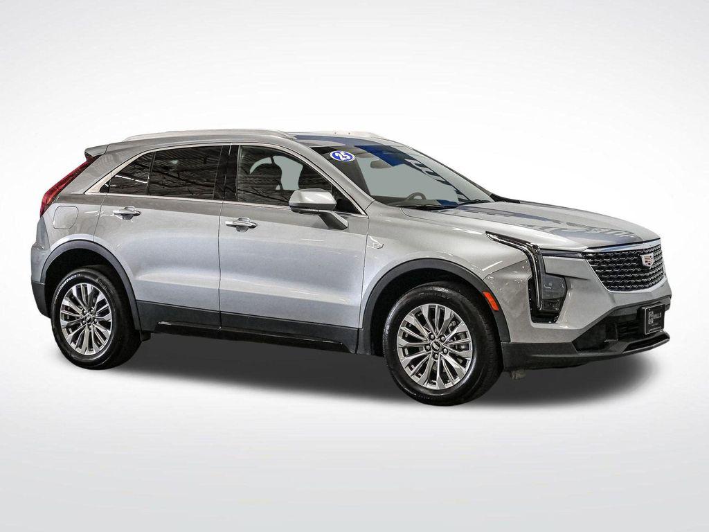 used 2025 Cadillac XT4 car, priced at $33,833