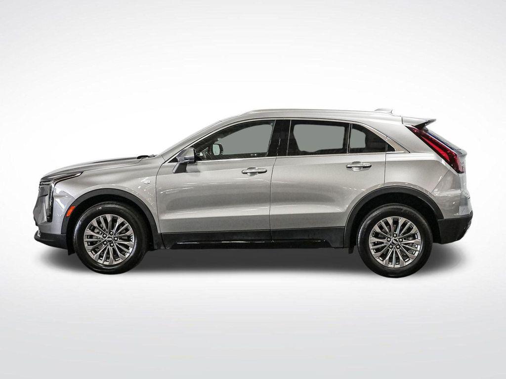 used 2025 Cadillac XT4 car, priced at $33,833