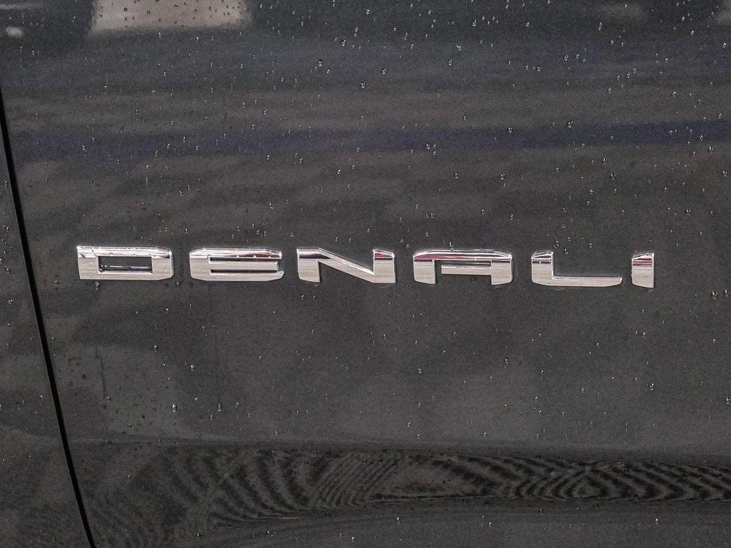 used 2021 GMC Yukon car, priced at $49,995