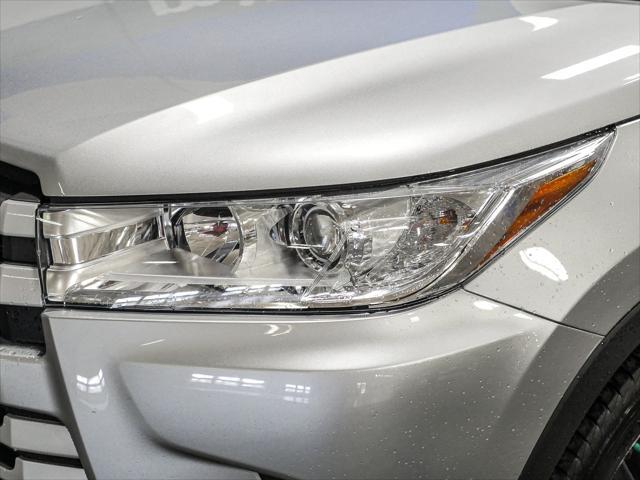 used 2019 Toyota Highlander car, priced at $24,929