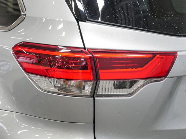 used 2019 Toyota Highlander car, priced at $24,929