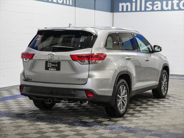 used 2019 Toyota Highlander car, priced at $24,929