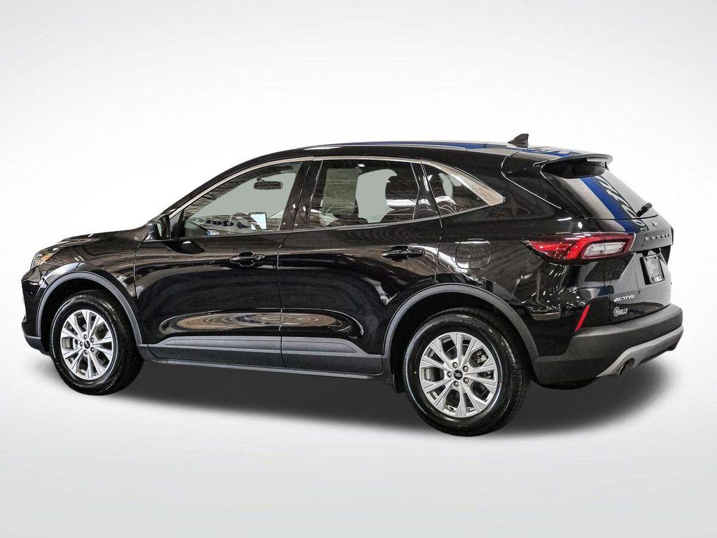 used 2024 Ford Escape car, priced at $21,107