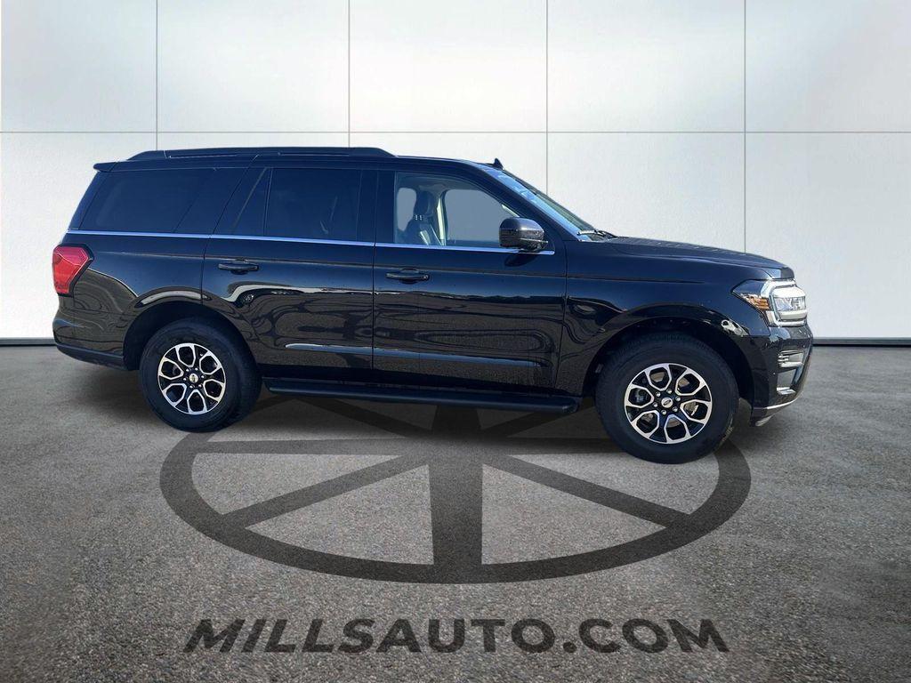 used 2024 Ford Expedition car, priced at $45,570