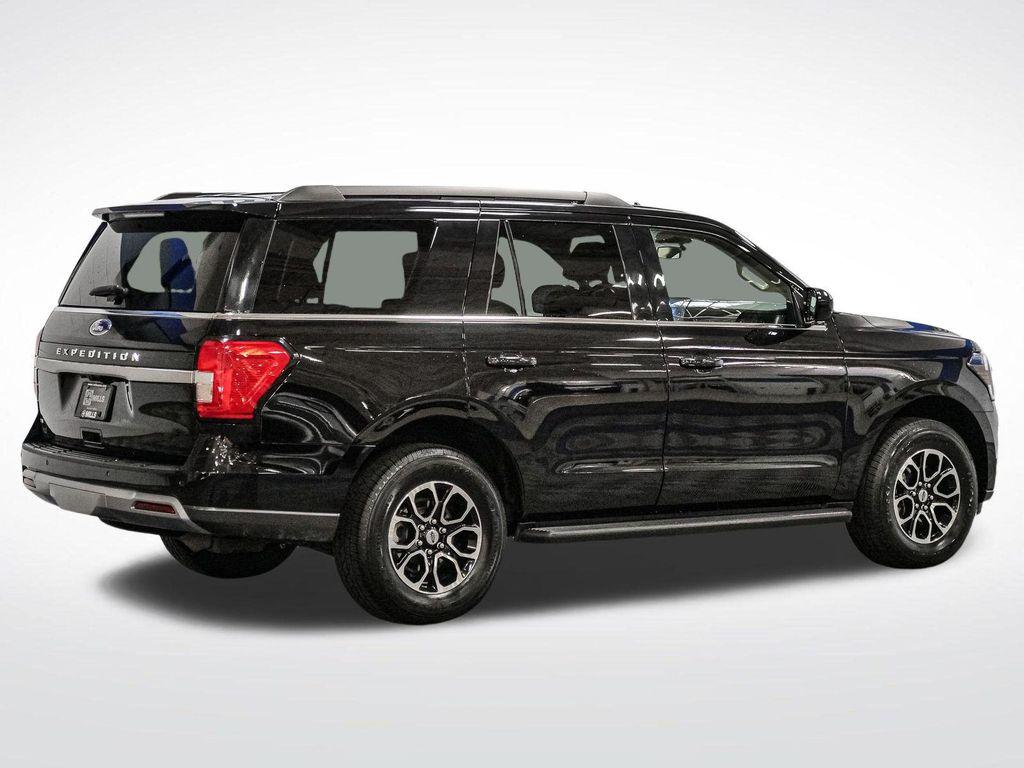 used 2024 Ford Expedition car, priced at $40,895
