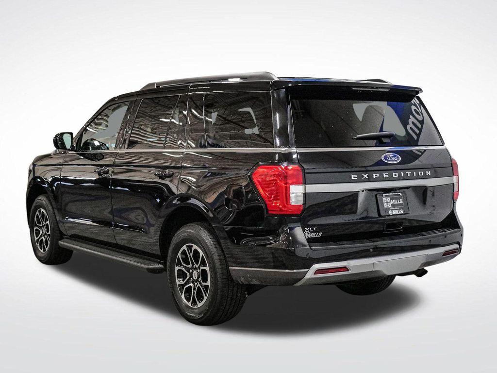 used 2024 Ford Expedition car, priced at $40,895