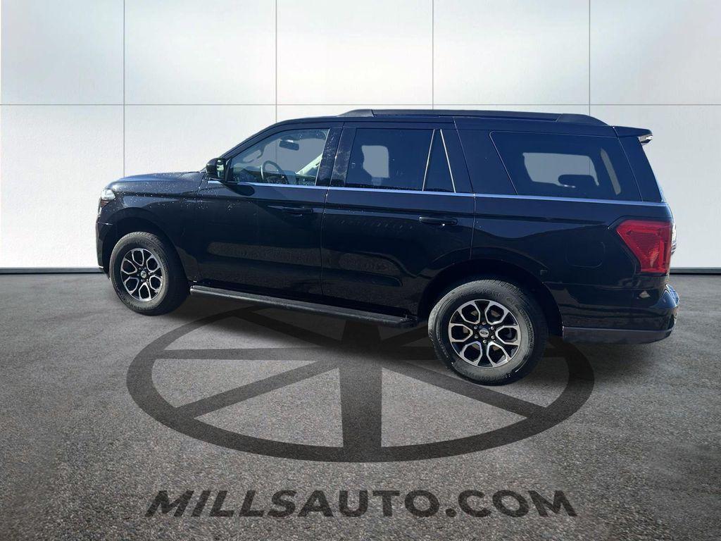 used 2024 Ford Expedition car, priced at $45,570