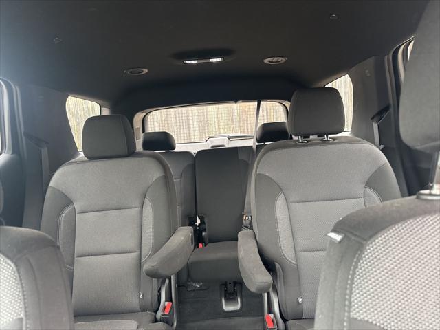 used 2022 Chevrolet Traverse car, priced at $31,421