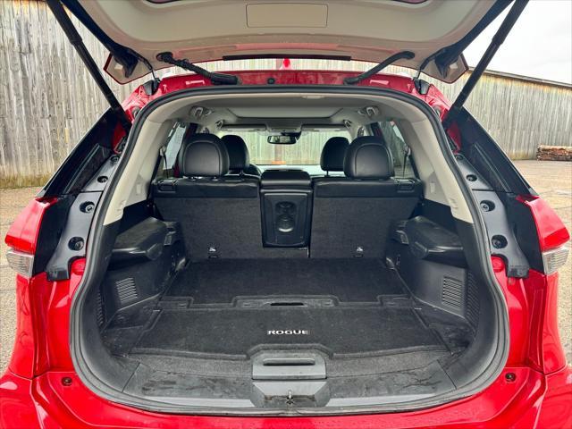 used 2017 Nissan Rogue car, priced at $16,251