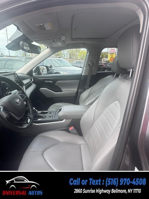 used 2021 Toyota Highlander car, priced at $25,999