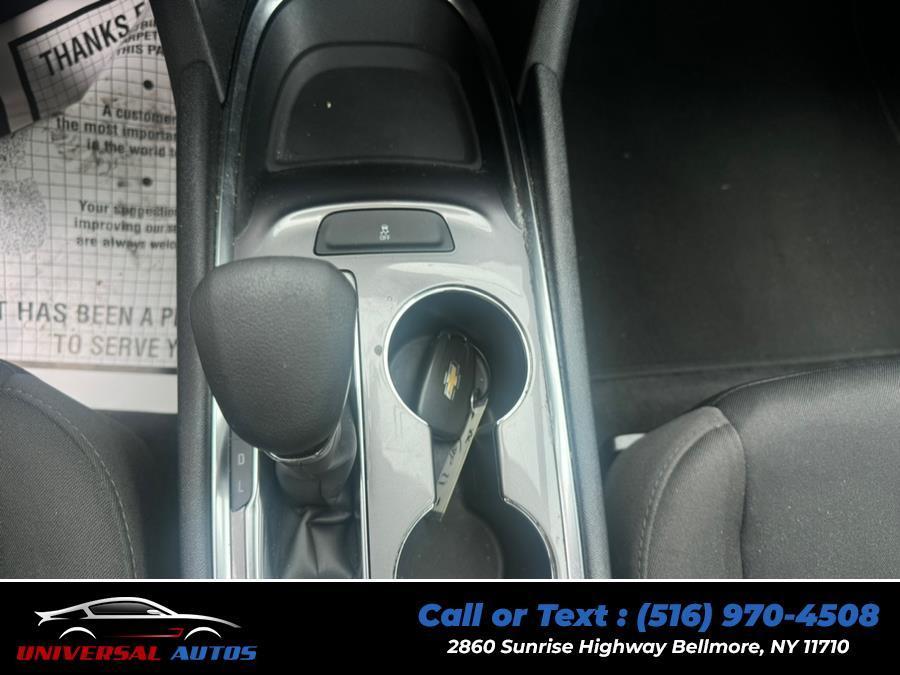 used 2022 Chevrolet Malibu car, priced at $10,999