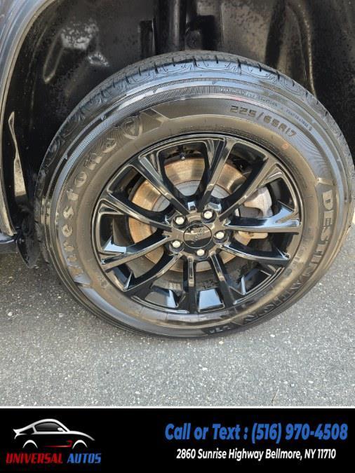 used 2023 Jeep Cherokee car, priced at $19,966