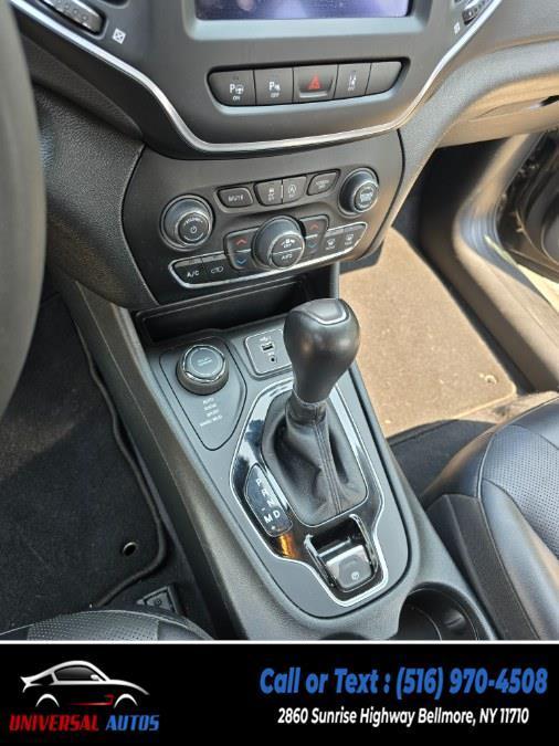 used 2023 Jeep Cherokee car, priced at $19,966