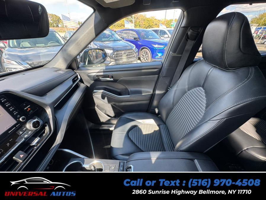 used 2021 Toyota Highlander car, priced at $27,888