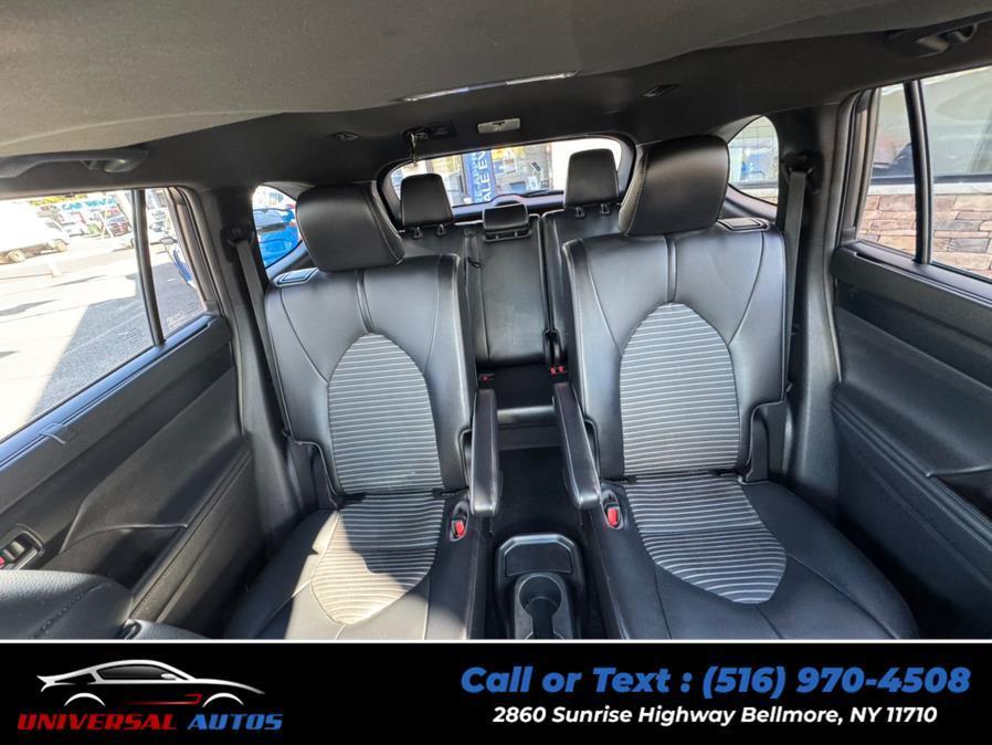 used 2021 Toyota Highlander car, priced at $27,888