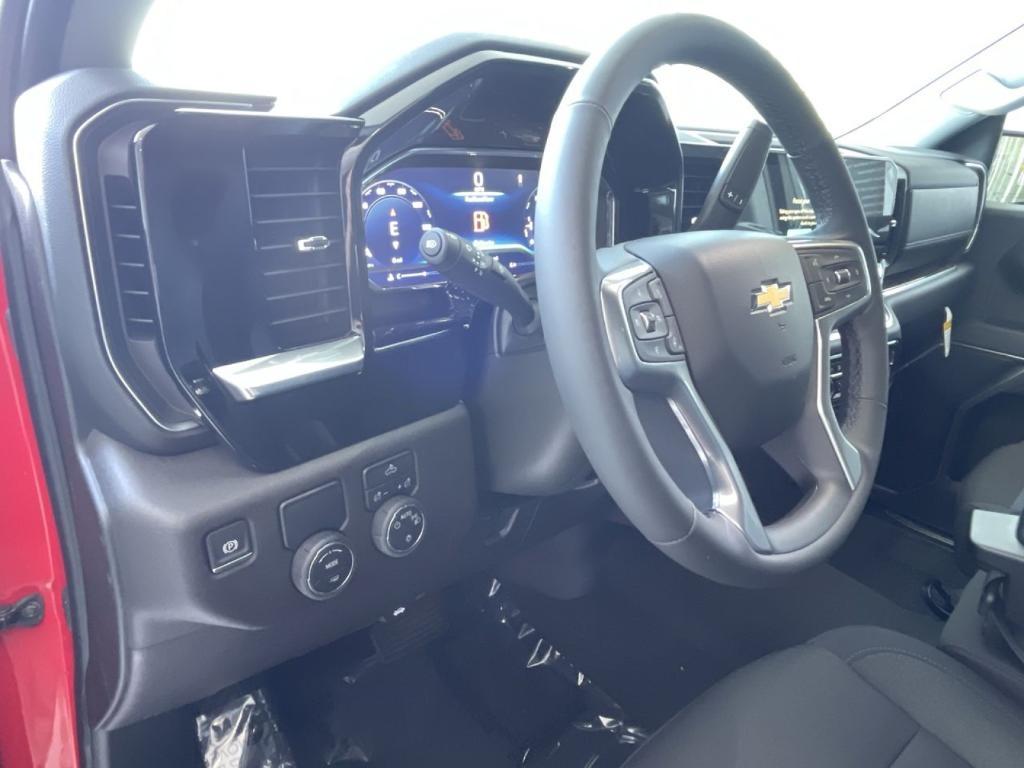 new 2025 Chevrolet Silverado 1500 car, priced at $47,640