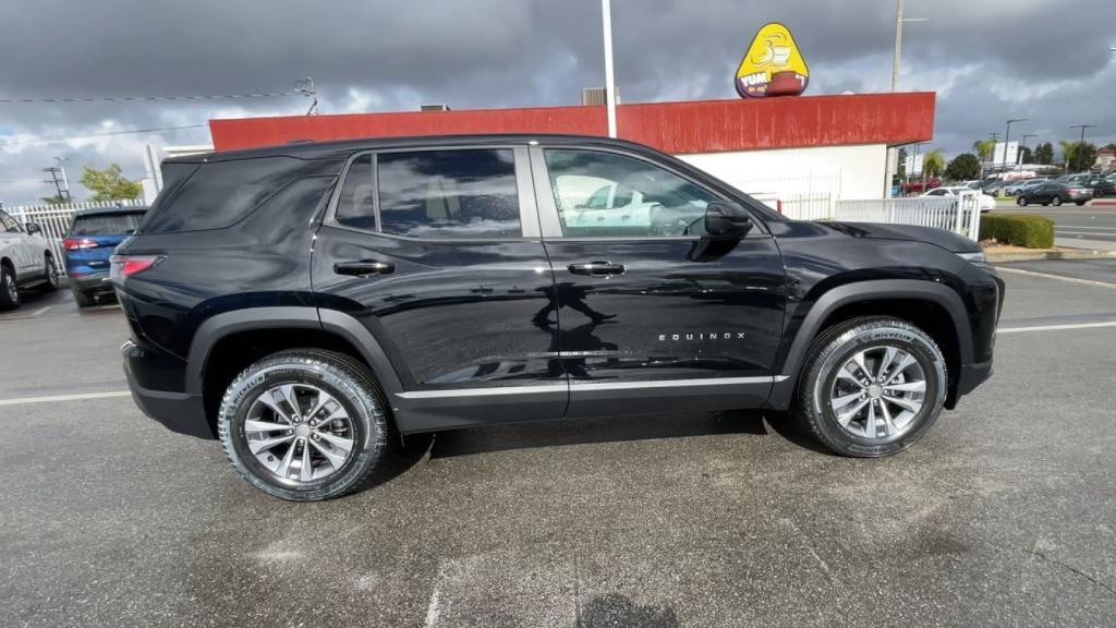 new 2025 Chevrolet Equinox car