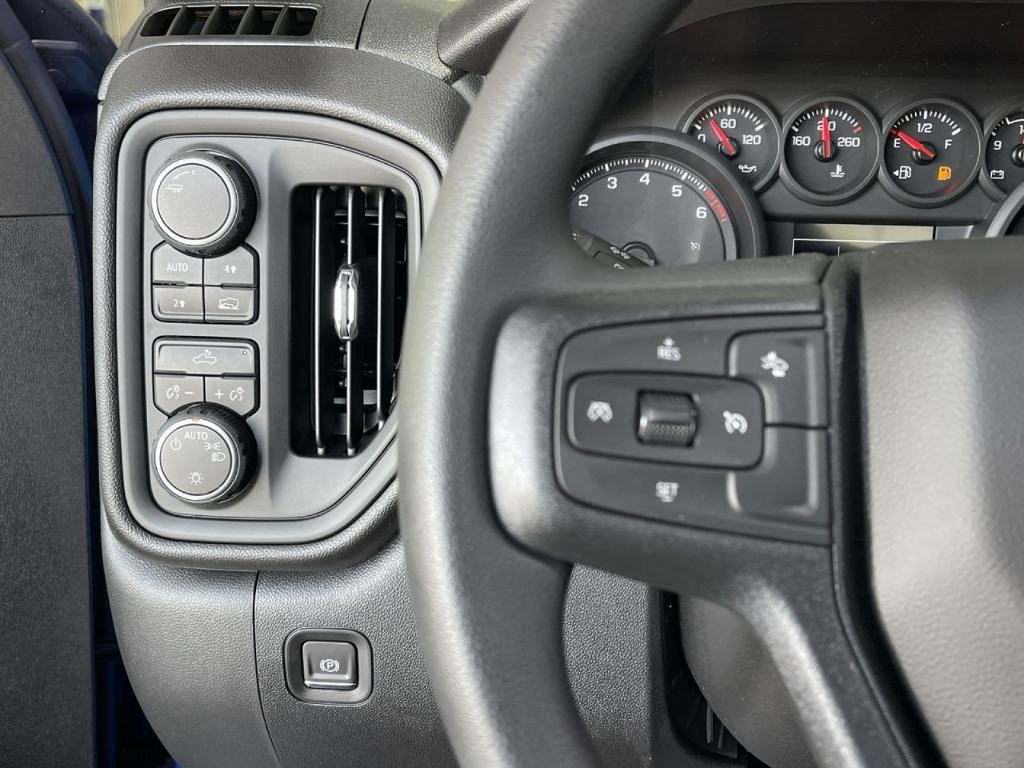 new 2025 Chevrolet Silverado 1500 car, priced at $49,420