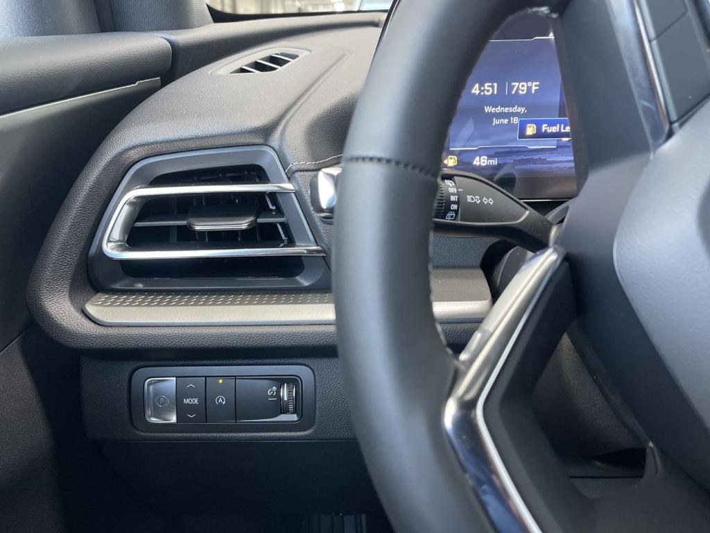 new 2025 Chevrolet Traverse car, priced at $46,040