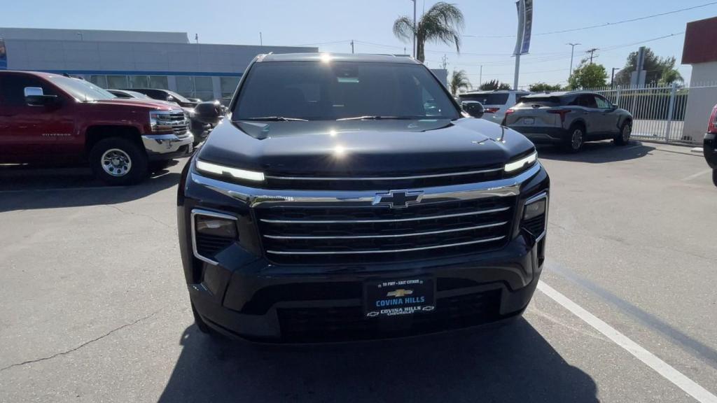 new 2025 Chevrolet Traverse car, priced at $46,040