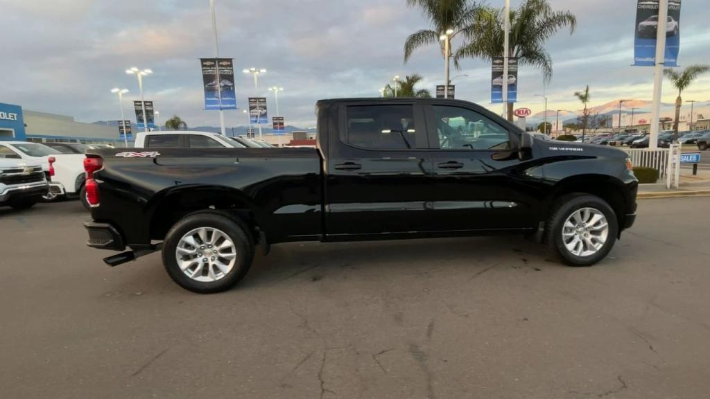 new 2025 Chevrolet Silverado 1500 car, priced at $42,947