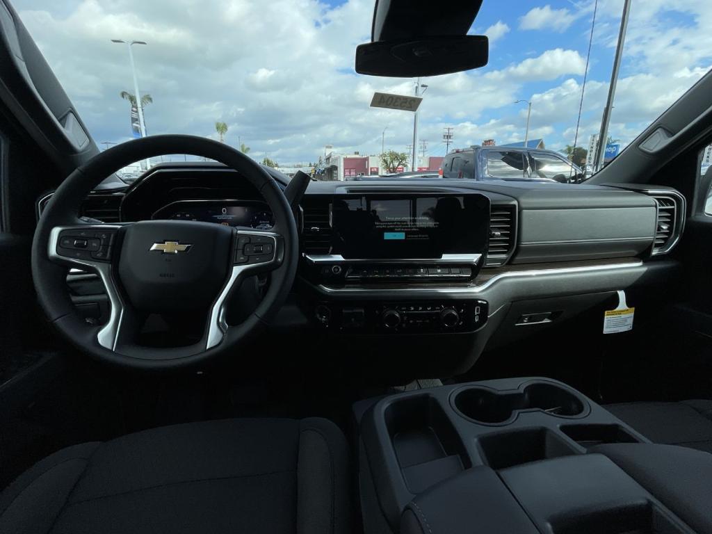 new 2025 Chevrolet Silverado 1500 car, priced at $52,455