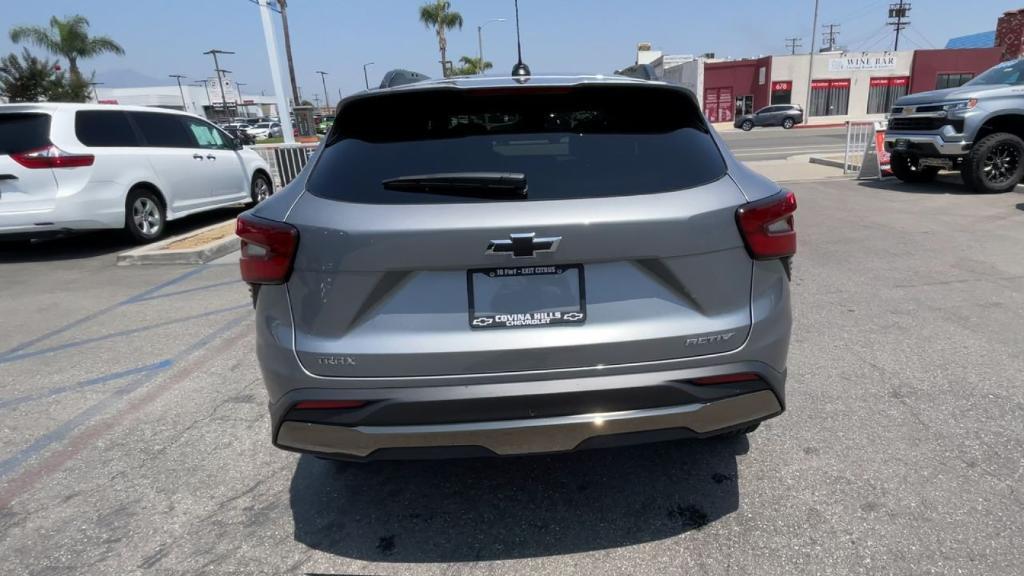 new 2025 Chevrolet Trax car, priced at $26,785