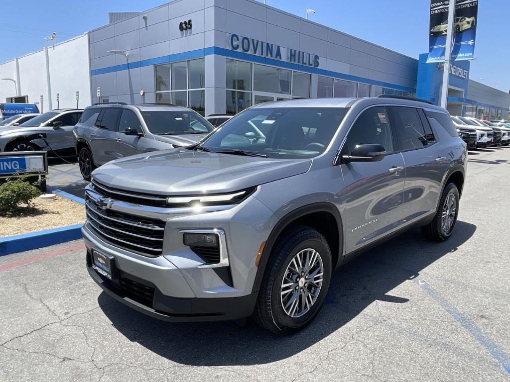 new 2025 Chevrolet Traverse car, priced at $42,445