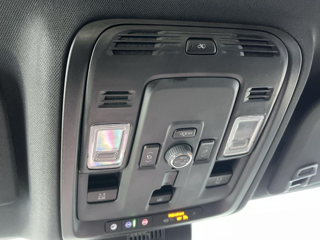 new 2025 Chevrolet Suburban car, priced at $90,900