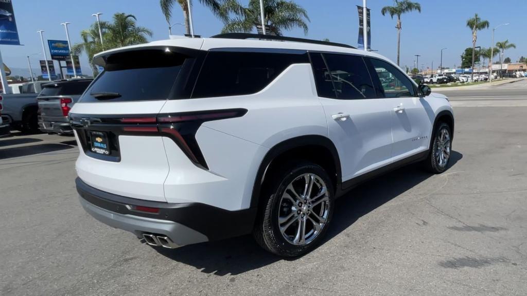 new 2025 Chevrolet Traverse car, priced at $47,570