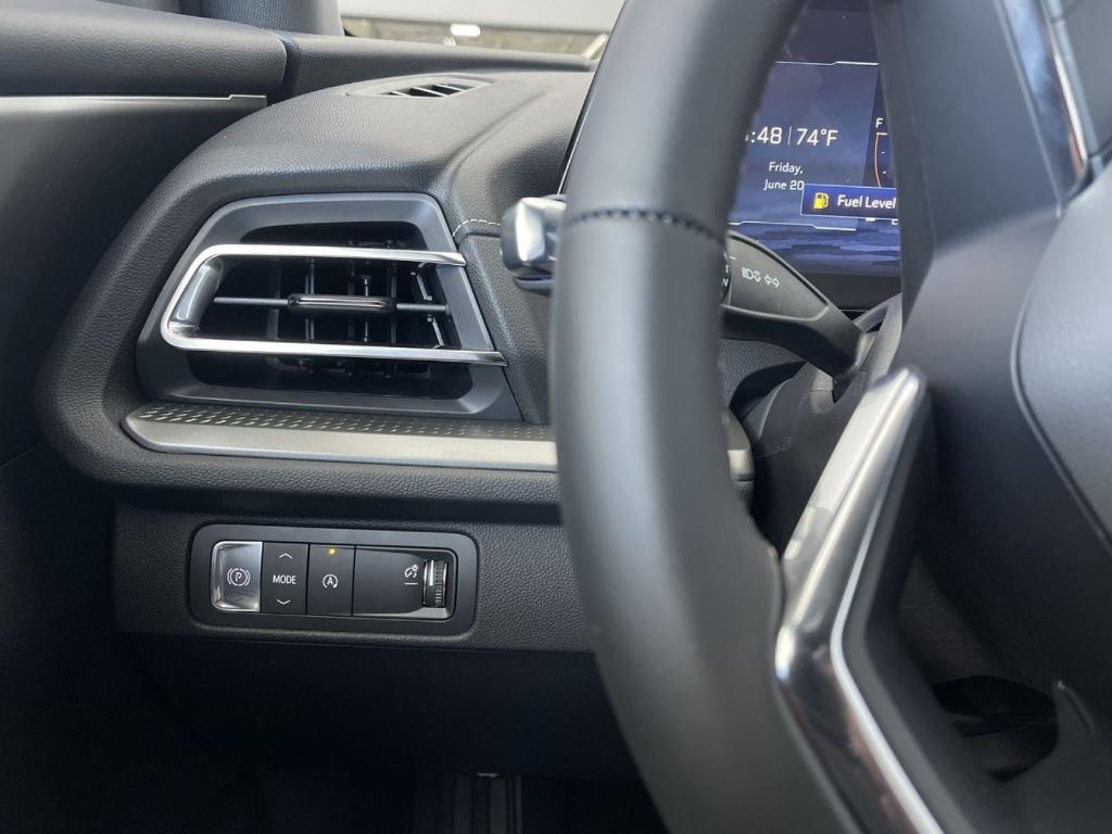 new 2025 Chevrolet Traverse car, priced at $47,570