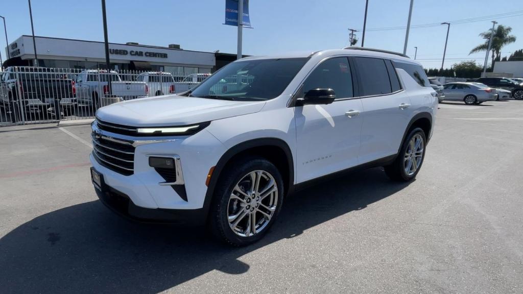 new 2025 Chevrolet Traverse car, priced at $47,570