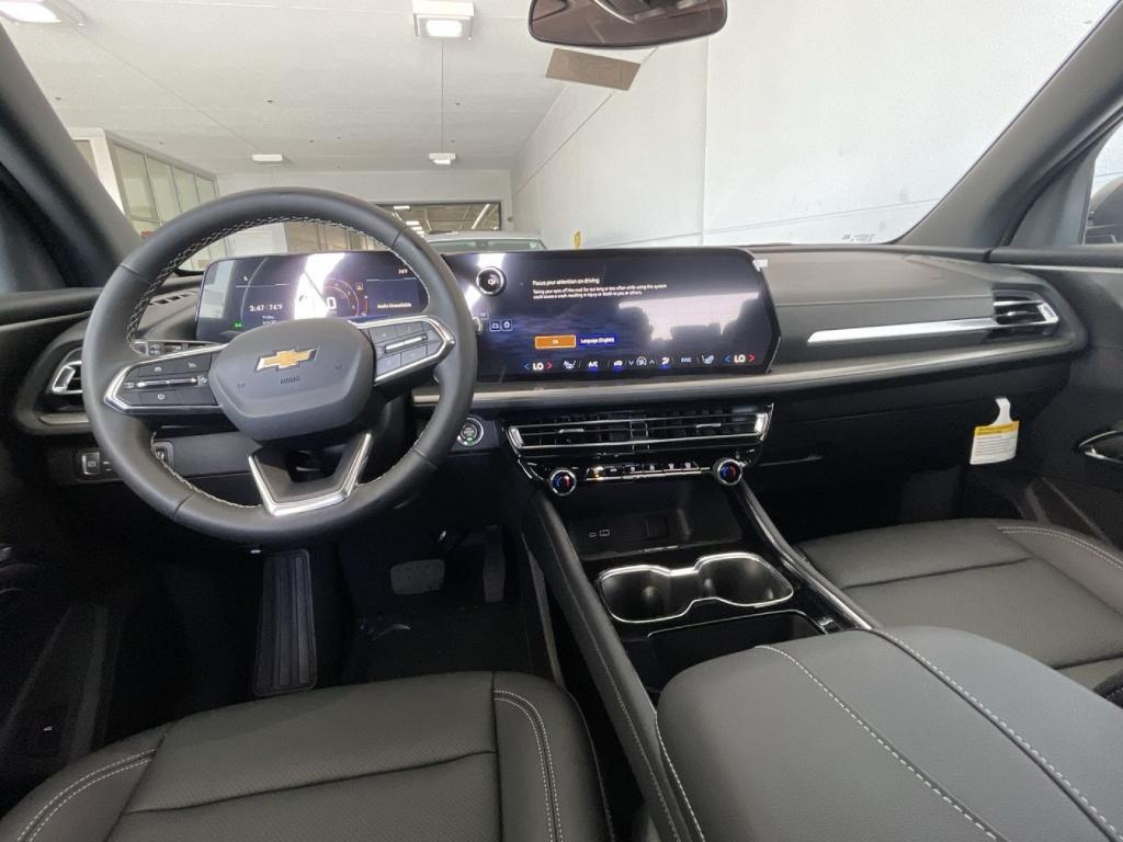 new 2025 Chevrolet Traverse car, priced at $47,570