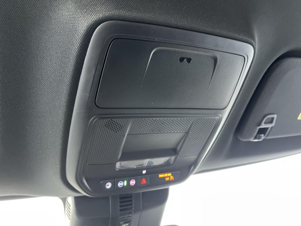 new 2025 Chevrolet Traverse car, priced at $47,570