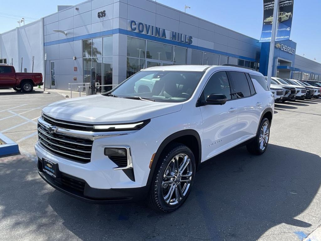 new 2025 Chevrolet Traverse car, priced at $47,570