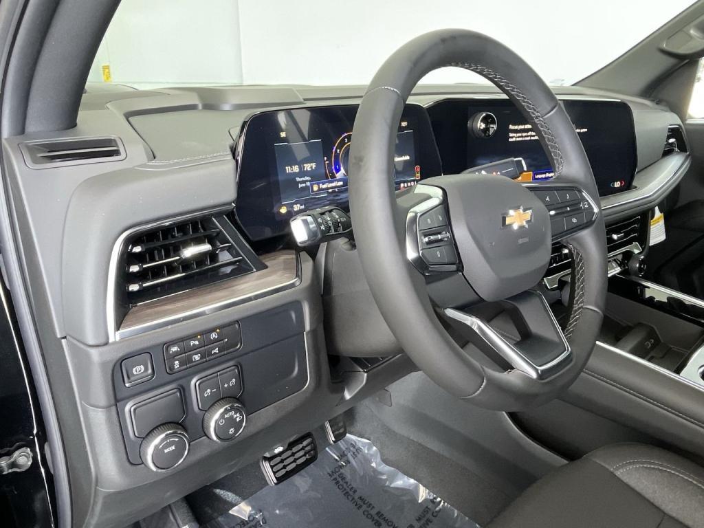 new 2025 Chevrolet Suburban car