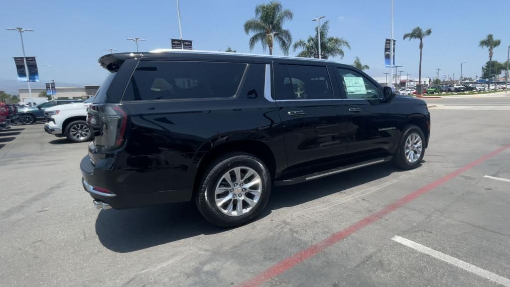 new 2025 Chevrolet Suburban car