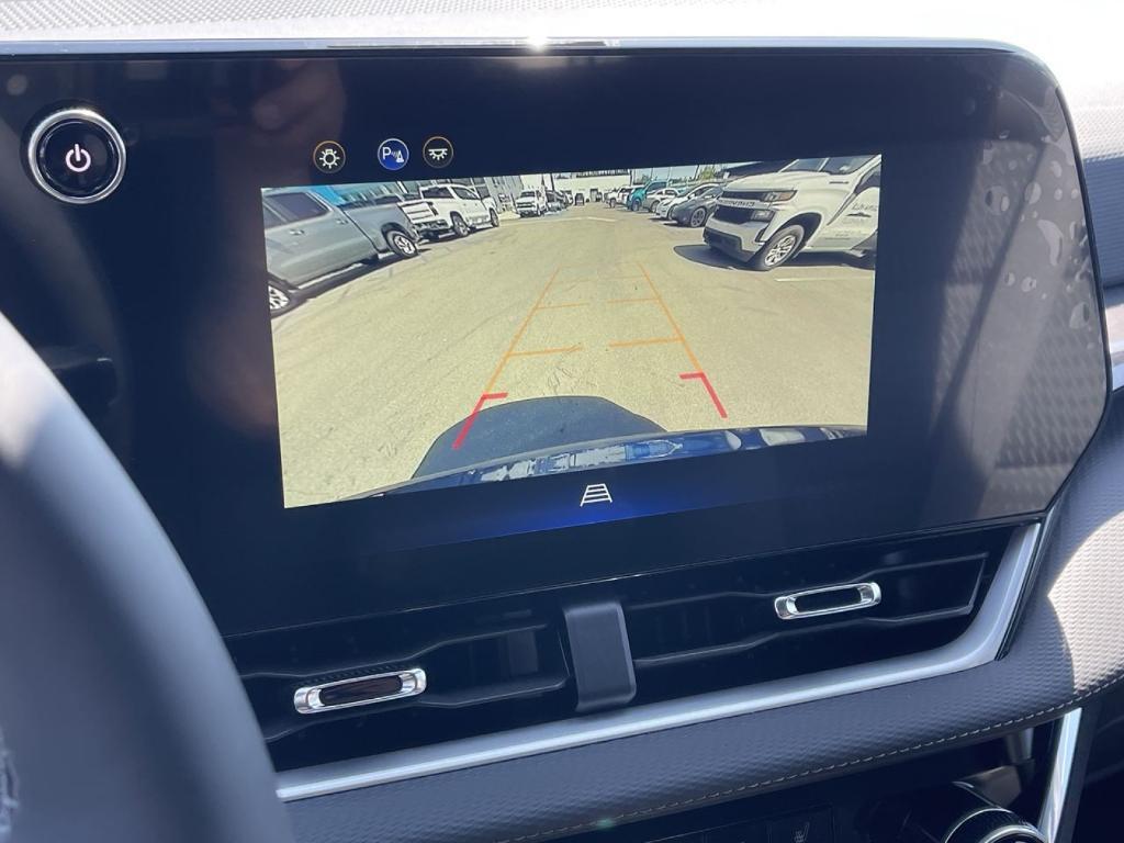 new 2025 Chevrolet Equinox car, priced at $30,165