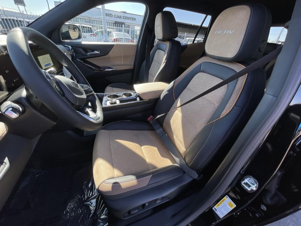 new 2025 Chevrolet Equinox car, priced at $33,557