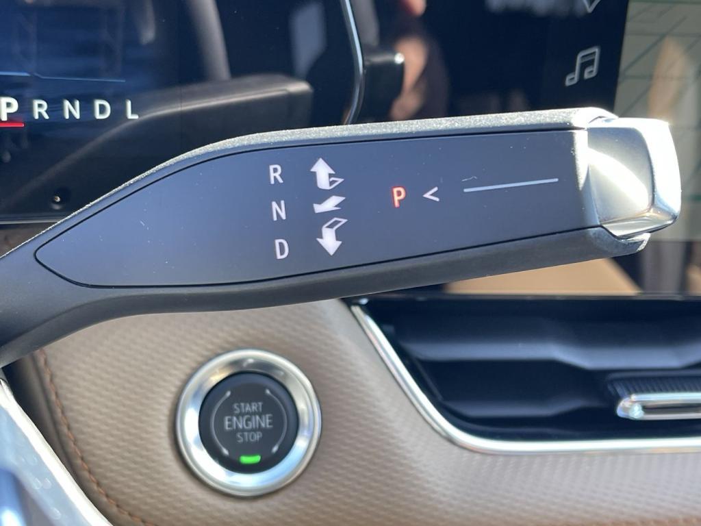 new 2025 Chevrolet Equinox car, priced at $33,557