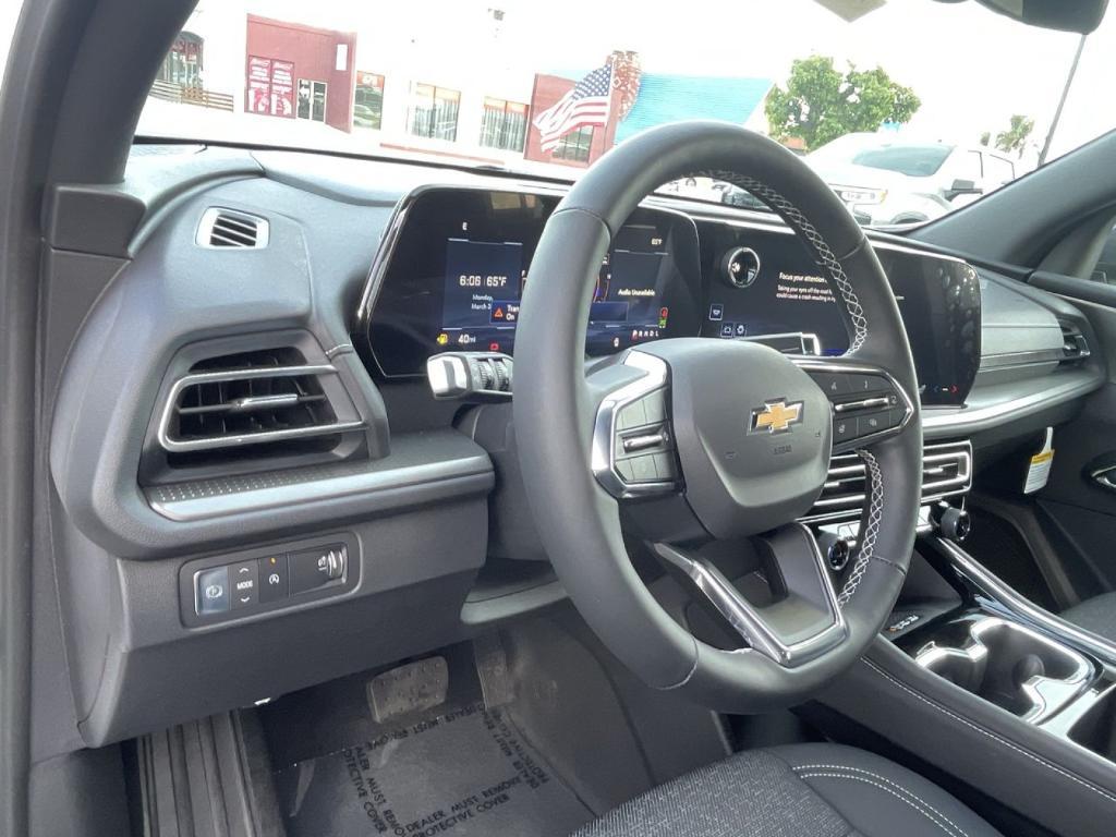 new 2025 Chevrolet Traverse car, priced at $42,795